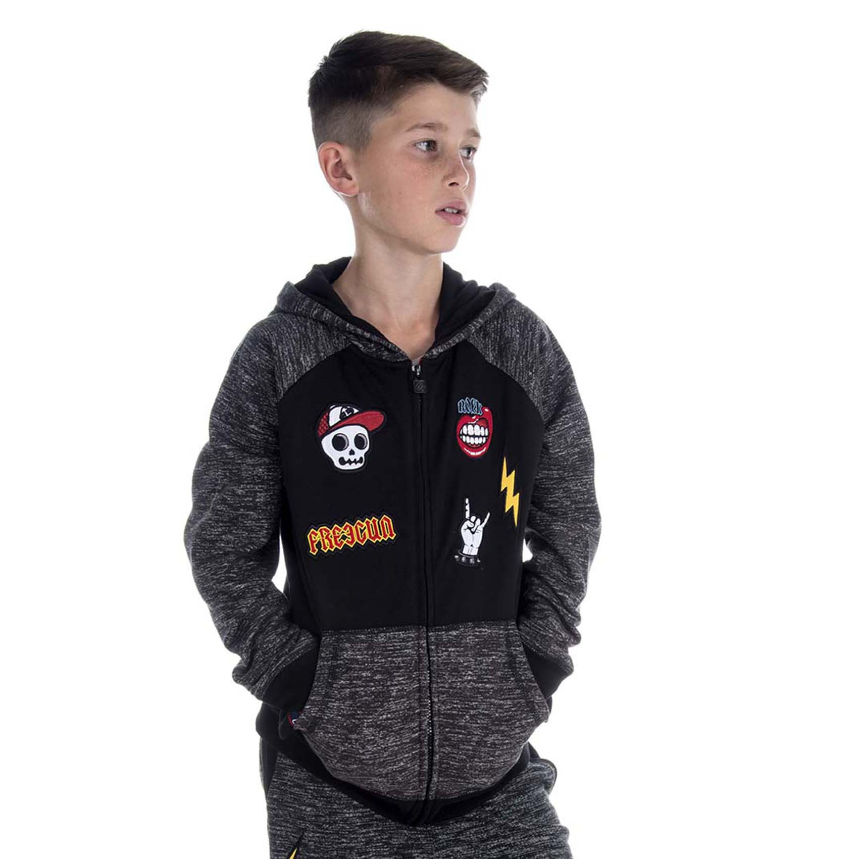 Sweat à capuche zippé garçon noir et gris (photo) Sweat à capuche zippé garçon noir et gris (photo)