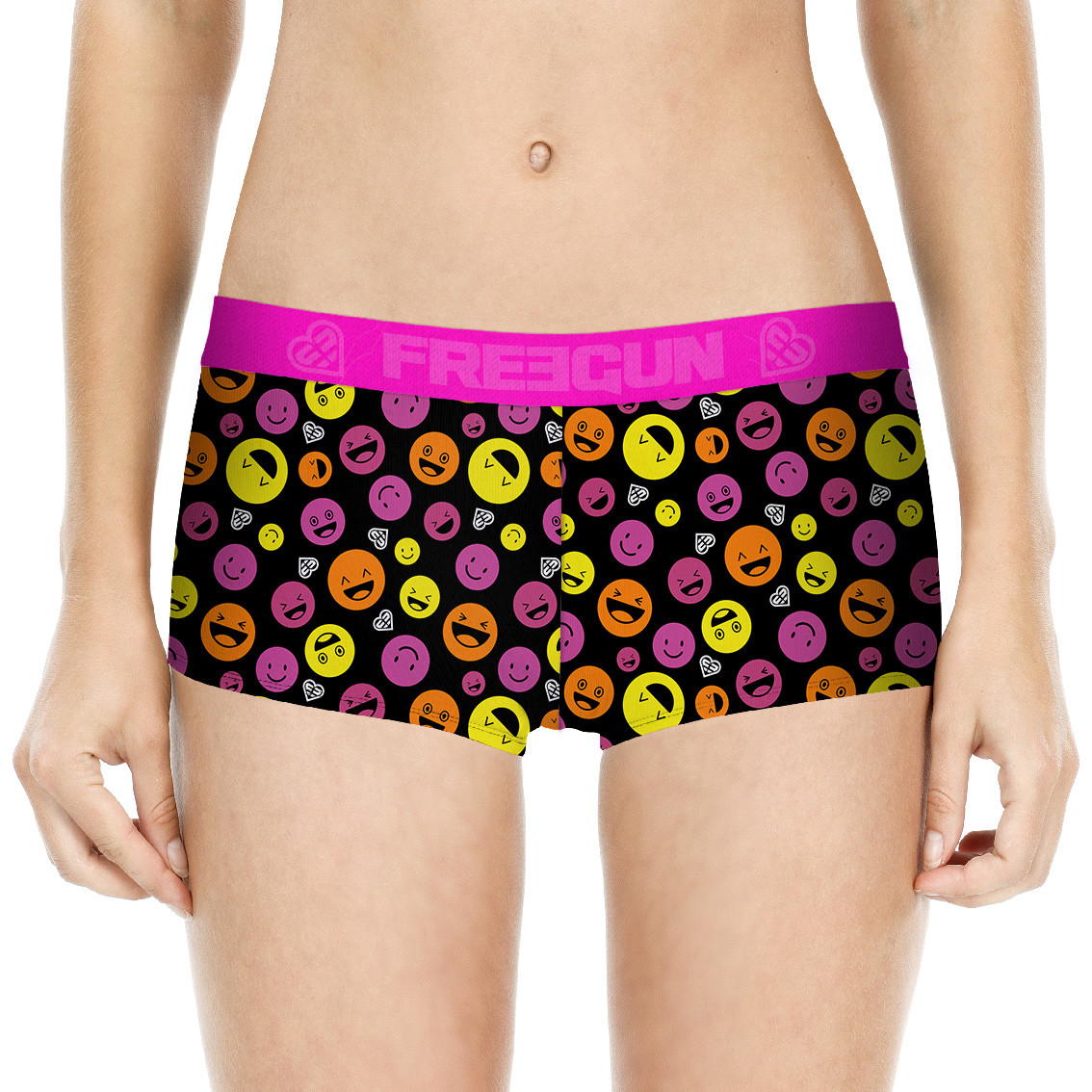 Shorty fille emotik noir (photo) Shorty fille emotik noir (photo)