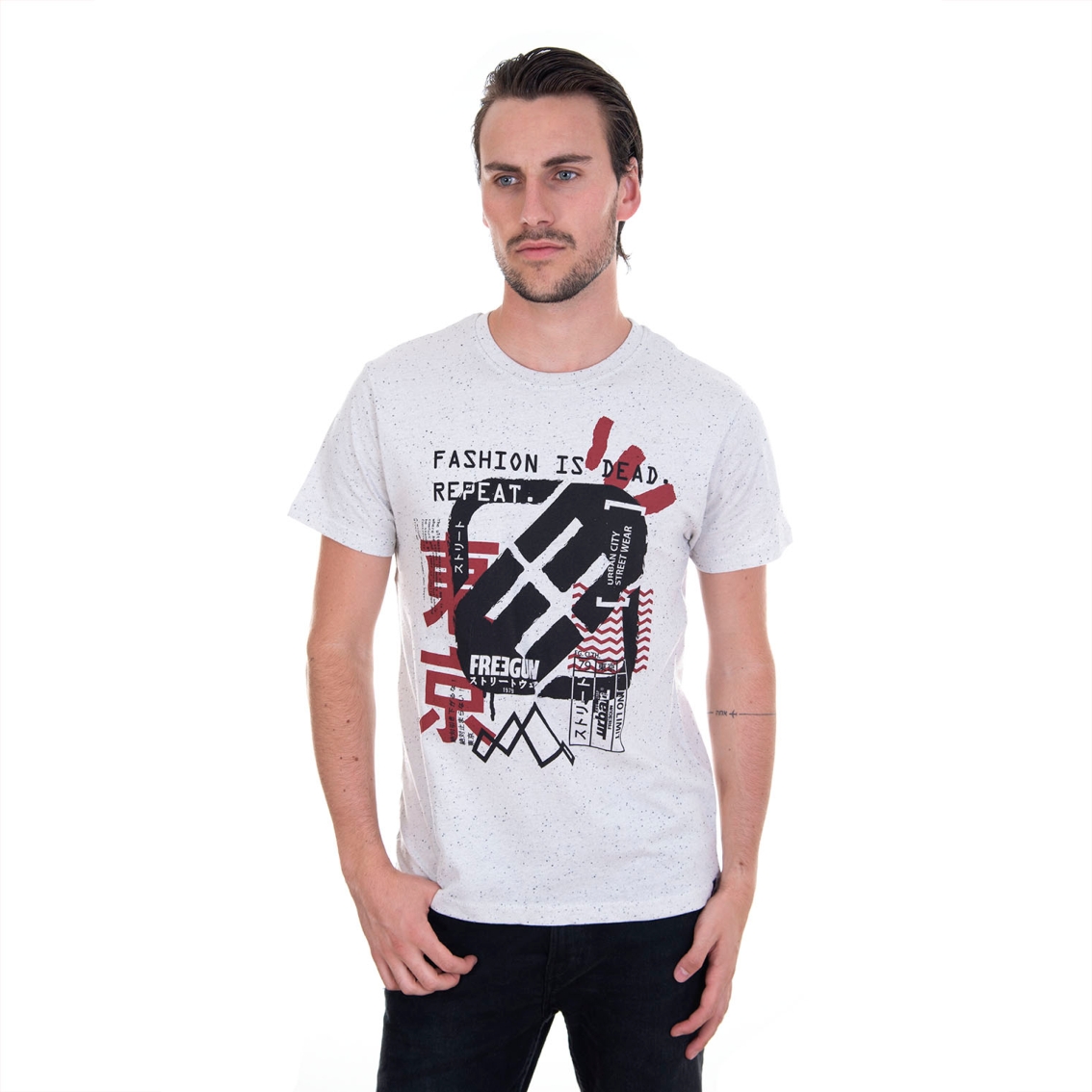 T-shirt homme fashion is dead (photo) T-shirt homme fashion is dead (photo)